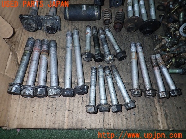 3UPJ=9234850720]ランドクルーザー100 VXリミテッド Gセレクション(HDJ101K)前期 ネジ・ナット・ステー類 セット ジャンク_3