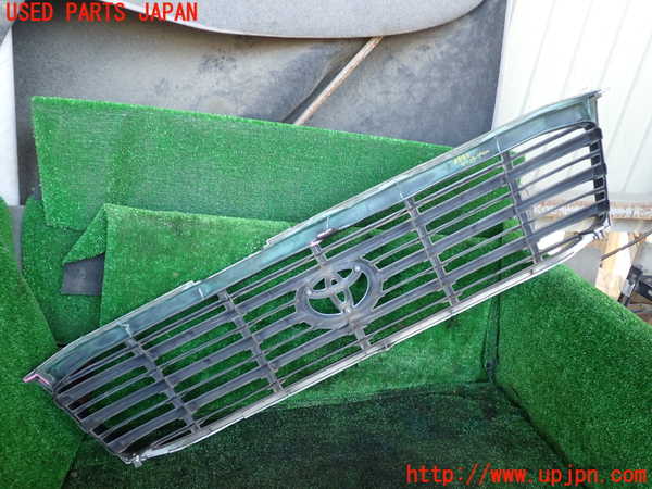 1UPJ-9234851050]ランクル100系(HDJ101K)ラジエターグリル ジャンク_3
