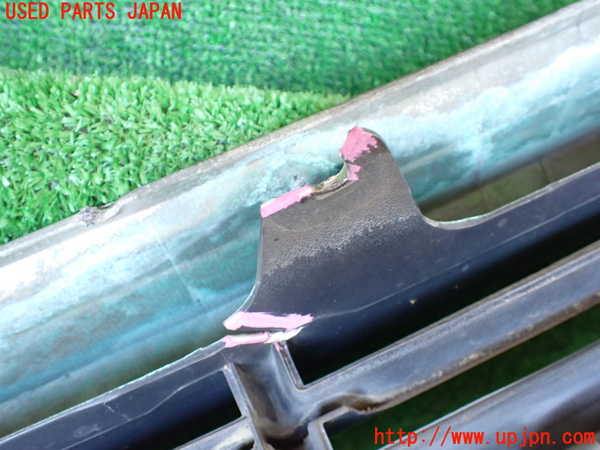 1UPJ-9234851050]ランクル100系(HDJ101K)ラジエターグリル ジャンク_4