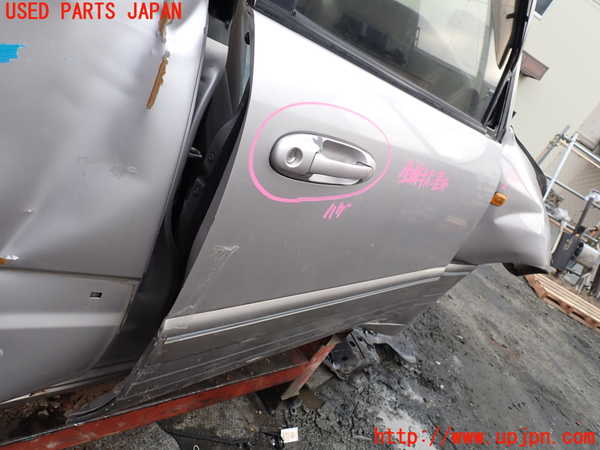 1UPJ-9234851230]ランクル100系(HDJ101K)右前ドア 中古_3