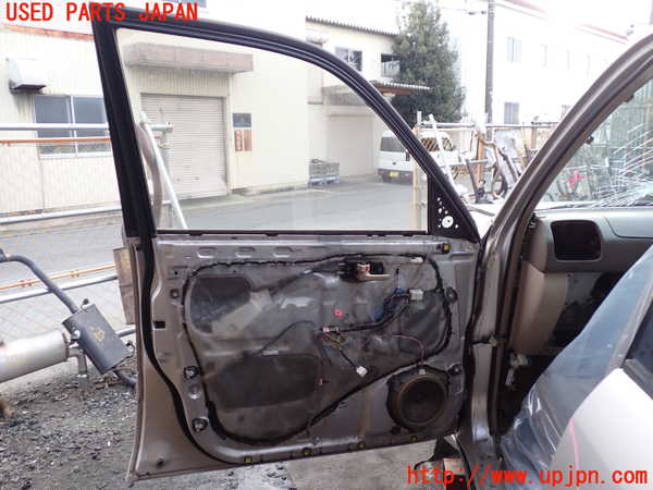 1UPJ-9234851260]ランクル100系(HDJ101K)左前ドア 中古_4