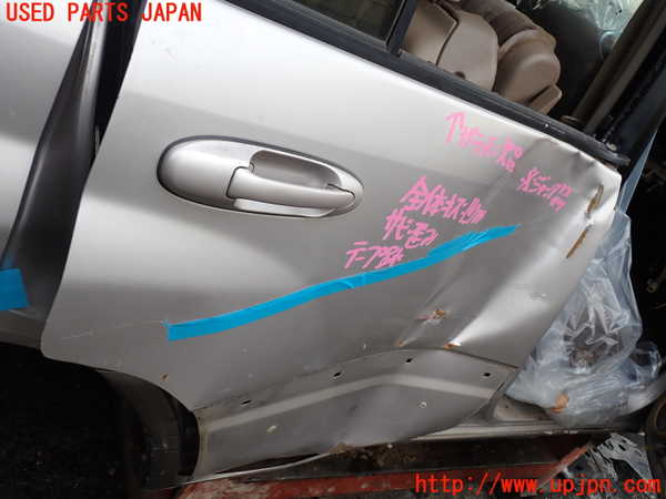 1UPJ-9234851290]ランクル100系(HDJ101K)右後ドア ジャンク_3
