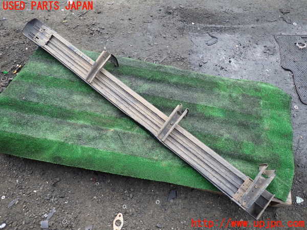 1UPJ-9234851390]ランクル100系(HDJ101K)右サイドステップ 中古_2