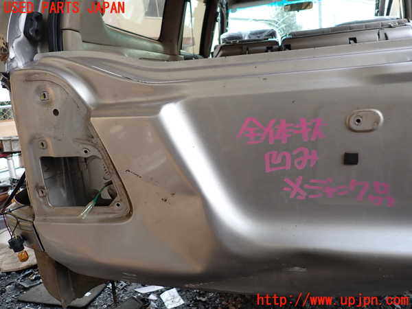 1UPJ-9234851500]ランクル100系(HDJ101K)トランク ジャンク_2