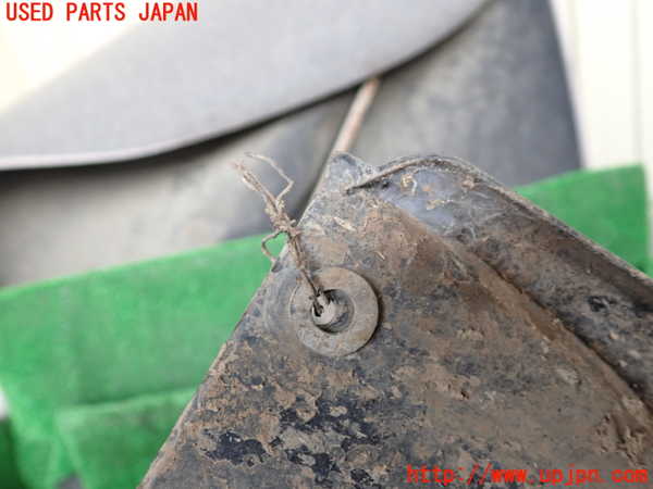 1UPJ-9234851452]ランクル100系(HDJ101K)左フロントマッドガード(泥除け) 中古_2