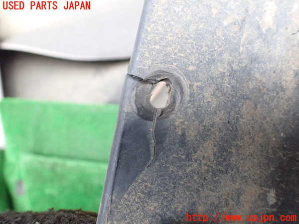 1UPJ-9234851454]ランクル100系(HDJ101K)右リアマッドガード(泥除け) 中古_2