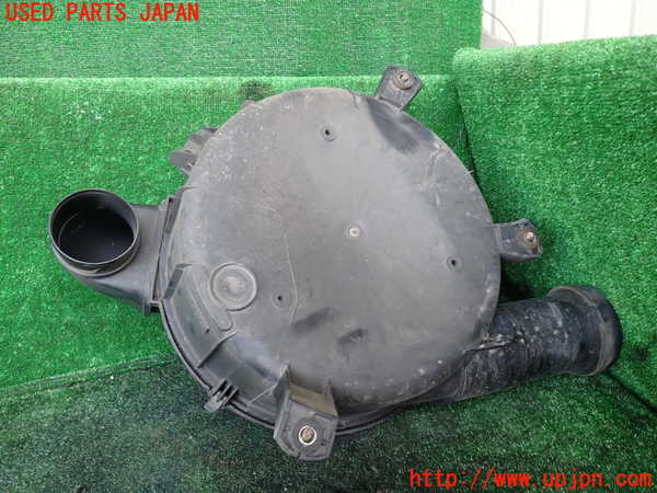 1UPJ-9234852560]ランクル100系(HDJ101K)エアクリーナーボックス 中古_2
