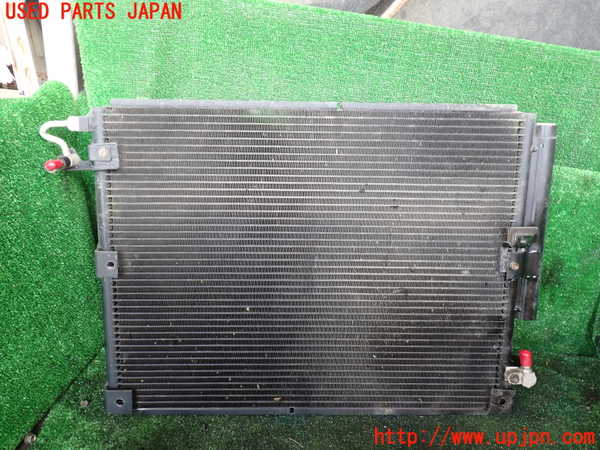 1UPJ-9234856031]ランクル100系(HDJ101K)エアコンコンデンサー1 中古_2