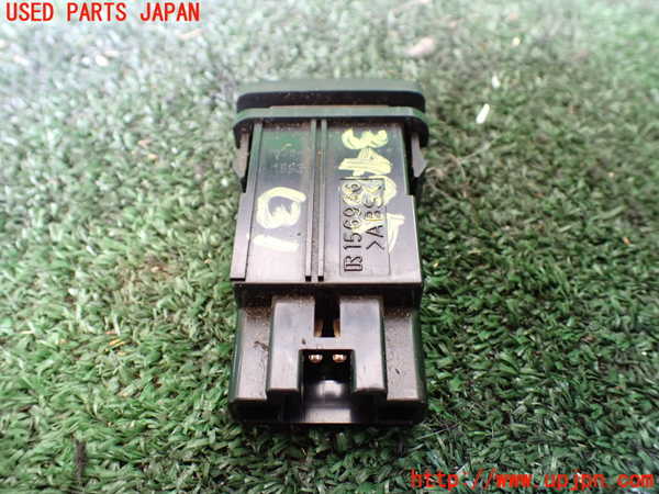 1UPJ-9234856308]ランクル100系(HDJ101K)スイッチ3 中古_2