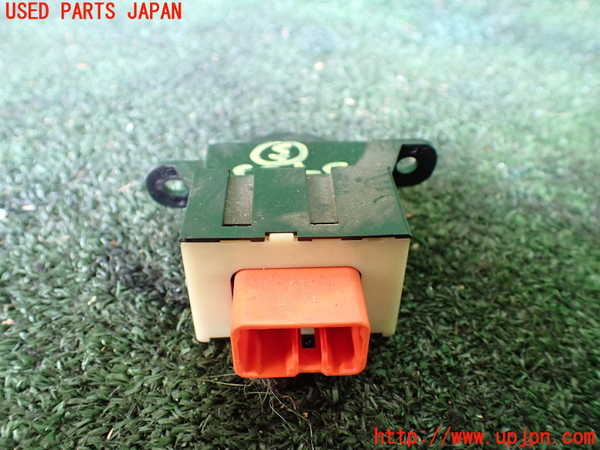 1UPJ-9234856310]ランクル100系(HDJ101K)スイッチ5 中古_2