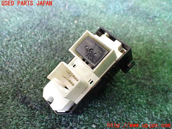 1UPJ-9234856245]ランクル100系(HDJ101K)左前パワーウィンドウスイッチ 中古_2