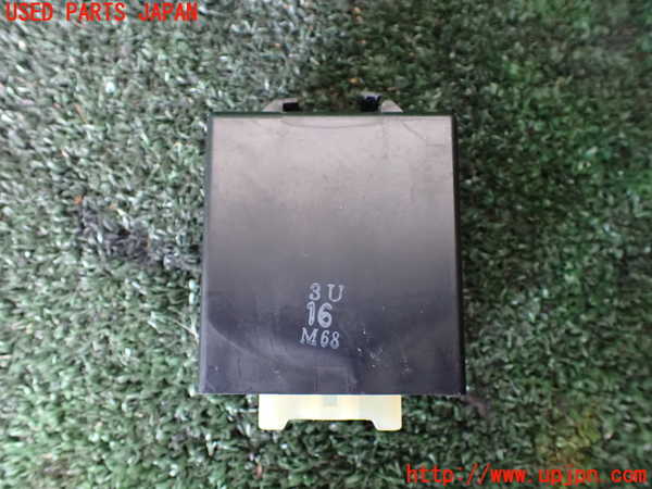 1UPJ-9234856147]ランクル100系(HDJ101K)コンピューター2 中古_3