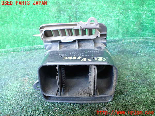 1UPJ-9234857527]ランクル100系(HDJ101K)エアコン吹き出し口2 中古_2