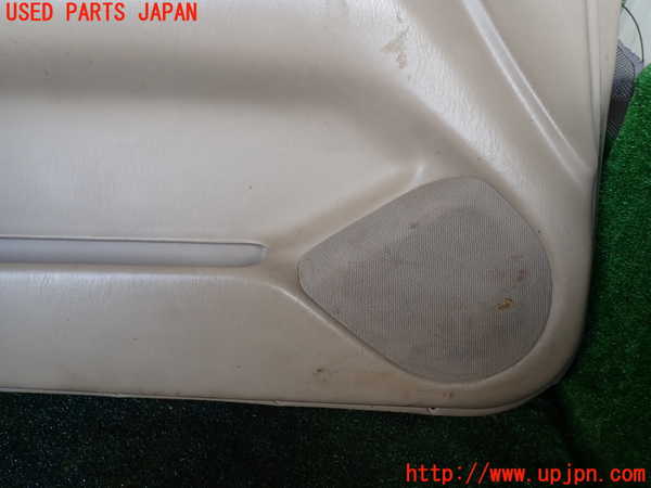 1UPJ-9234851264]ランクル100系(HDJ101K)左前ドア内張り 中古_4