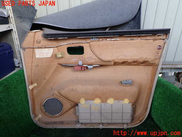 1UPJ-9234851264]ランクル100系(HDJ101K)左前ドア内張り 中古_5
