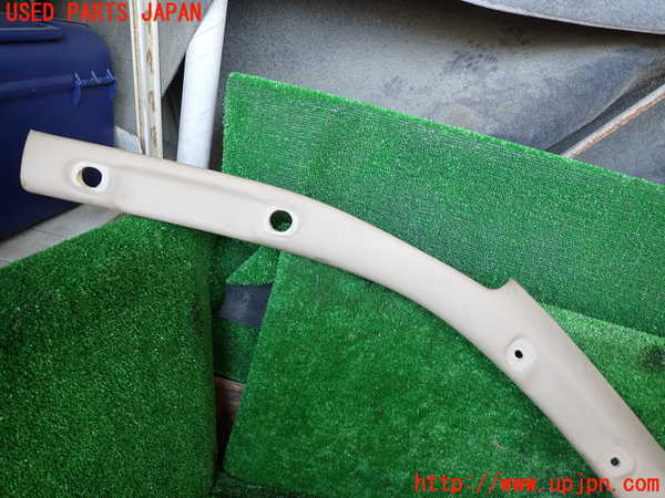 1UPJ-9234857660]ランクル100系(HDJ101K)左フロントピラートリム 中古_2