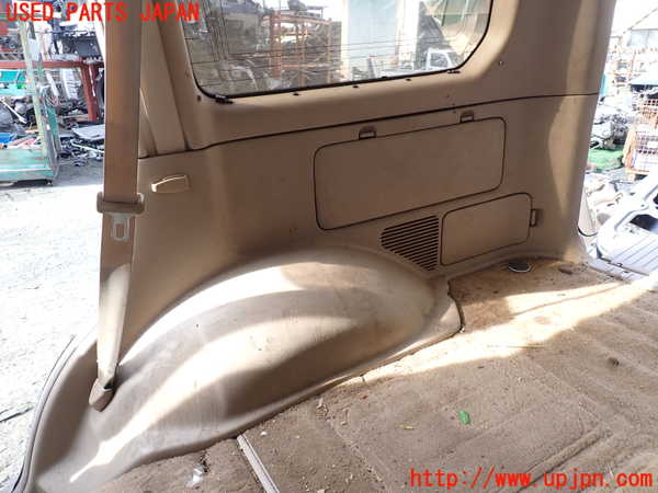 1UPJ-9234857675]ランクル100系(HDJ101K)右リアピラートリム 中古_3