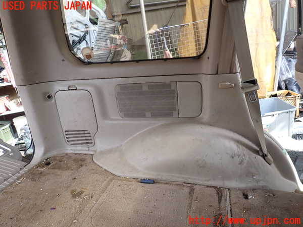 1UPJ-9234857680]ランクル100系(HDJ101K)左リアピラートリム 中古_3
