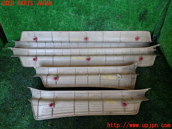 1UPJ-9234857740]ランクル100系(HDJ101K)スカッフプレート 中古_4