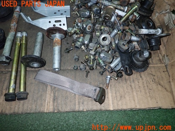 3UPJ=9234860720]ハイラックスサーフ(RZN185W)後期 ネジ・ナット・ステー類 セット ジャンク_5