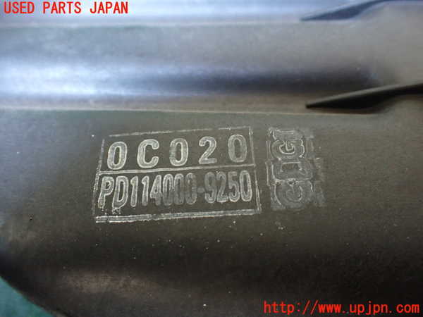 1UPJ-9234862560]ハイラックスサーフ(RZN185W)エアクリーナーボックス 中古_4