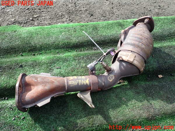 1UPJ-9234862661]ハイラックスサーフ(RZN185W)触媒1 中古_2