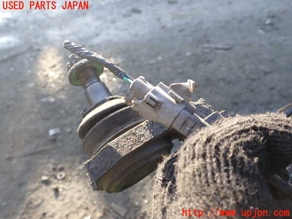 1UPJ-9234864290]ハイラックスサーフ(RZN185W)右フロントナックルハブ 中古_3