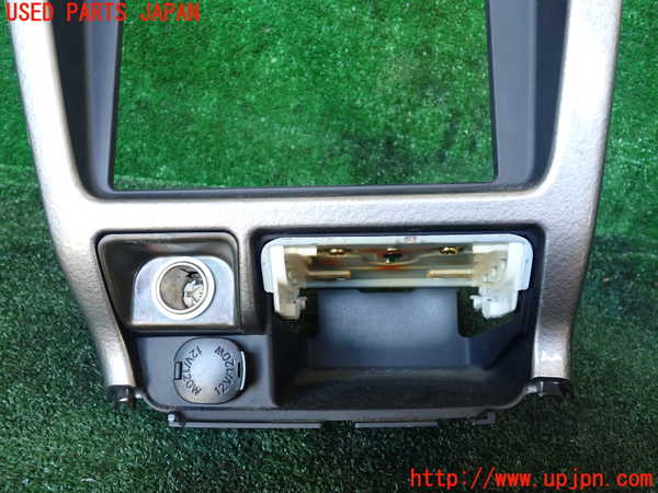 1UPJ-9234867526]ハイラックスサーフ(RZN185W)エアコン吹き出し口1 中古_3