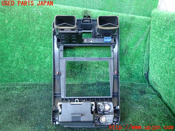 1UPJ-9234867526]ハイラックスサーフ(RZN185W)エアコン吹き出し口1 中古_4