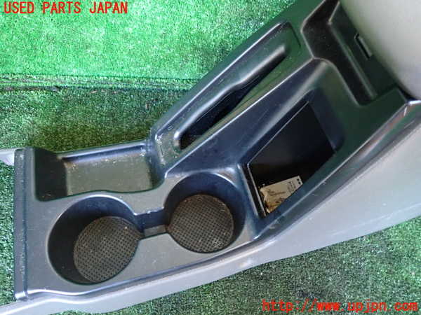 1UPJ-9234867540]ハイラックスサーフ(RZN185W)センターコンソール 中古_2