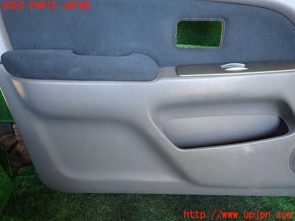 1UPJ-9234861264]ハイラックスサーフ(RZN185W)左前ドア内張り 中古_3