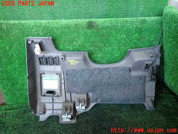 1UPJ-9234867691]ハイラックスサーフ(RZN185W)内装トリム類1 中古_4