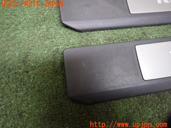 3UPJ=9234870616]ルノー メガーヌ ルノースポール 273トロフィー2(DZF4R1)純正 スカッフプレート 中古_3