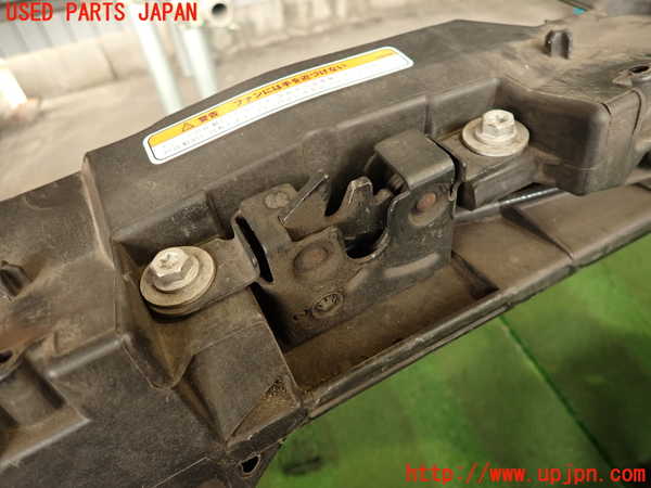 2UPJ-9234871041]ルノー・メガーヌ R.S.(ルノー・スポール)(DZF4R1)コアサポート 中古_2