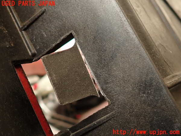 2UPJ-9234871041]ルノー・メガーヌ R.S.(ルノー・スポール)(DZF4R1)コアサポート 中古_5