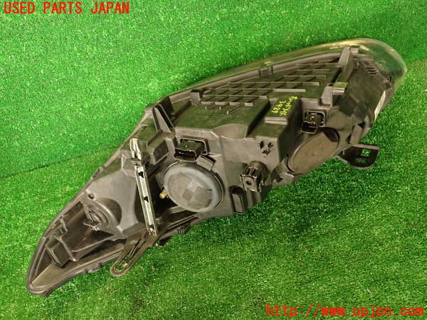 2UPJ-9234871130]ルノー・メガーヌ R.S.(ルノー・スポール)(DZF4R1)右ヘッドライト ハロゲン 中古_3