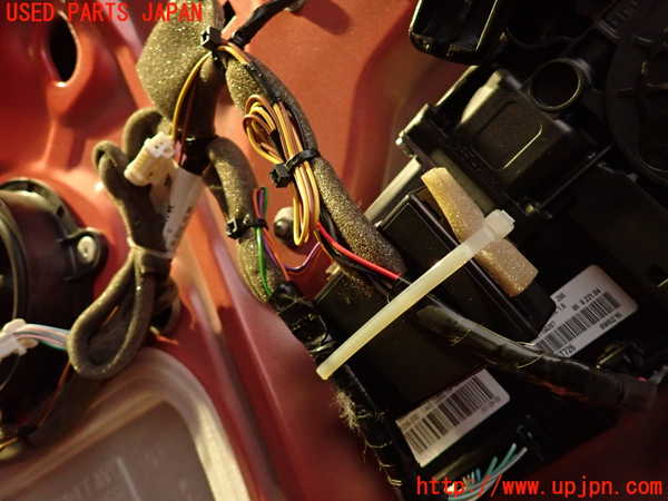 2UPJ-9234871230]ルノー・メガーヌ R.S.(ルノー・スポール)(DZF4R1)右前ドア (43R-009007) 中古_5