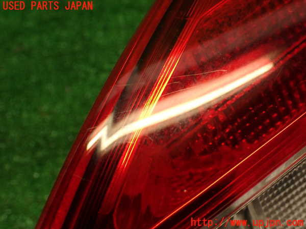 2UPJ-9234871530]ルノー・メガーヌ R.S.(ルノー・スポール)(DZF4R1)右テールランプ 中古_2
