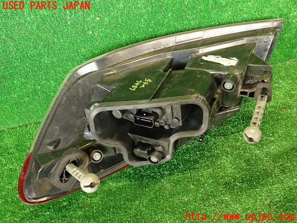 2UPJ-9234871536]ルノー・メガーヌ R.S.(ルノー・スポール)(DZF4R1)左テールランプ (ジャンク品) 中古_3