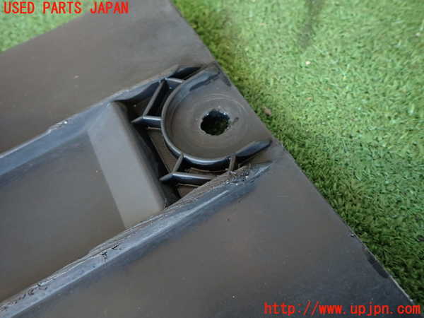 2UPJ-9234872170]ルノー・メガーヌ R.S.(ルノー・スポール)(DZF4R1)エンジンアンダーカバー 中古_4