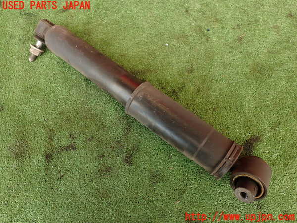 2UPJ-9234875070]ルノー・メガーヌ R.S.(ルノー・スポール)(DZF4R1)右リアショックアブソーバー 中古_2