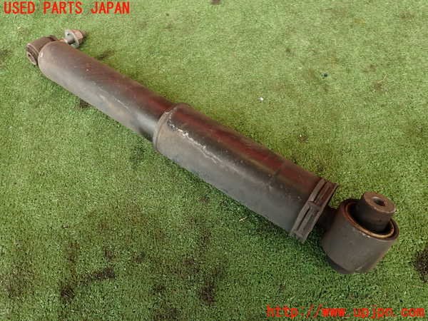 2UPJ-9234875075]ルノー・メガーヌ R.S.(ルノー・スポール)(DZF4R1)左リアショックアブソーバー 中古_2