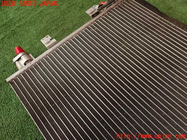 2UPJ-9234876031]ルノー・メガーヌ R.S.(ルノー・スポール)(DZF4R1)エアコンコンデンサー1 中古_3