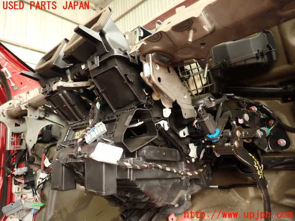 2UPJ-9234876081]ルノー・メガーヌ R.S.(ルノー・スポール)(DZF4R1)エバポレーター1 中古_2