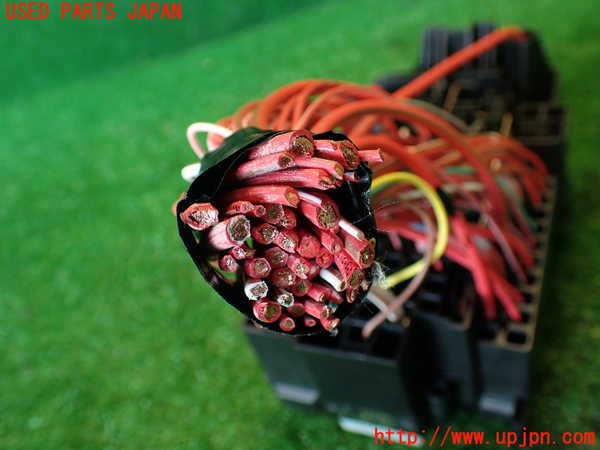 2UPJ-9234876741]ルノー・メガーヌ R.S.(ルノー・スポール)(DZF4R1)ヒューズボックス1 中古_3