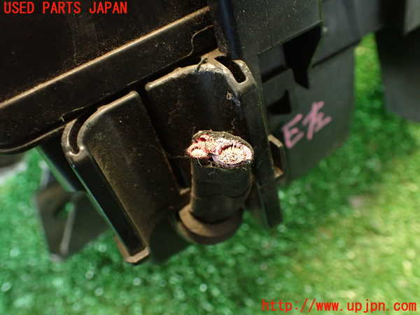 2UPJ-9234876743]ルノー・メガーヌ R.S.(ルノー・スポール)(DZF4R1)ヒューズボックス3 中古_3