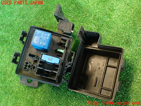 2UPJ-9234876743]ルノー・メガーヌ R.S.(ルノー・スポール)(DZF4R1)ヒューズボックス3 中古_5