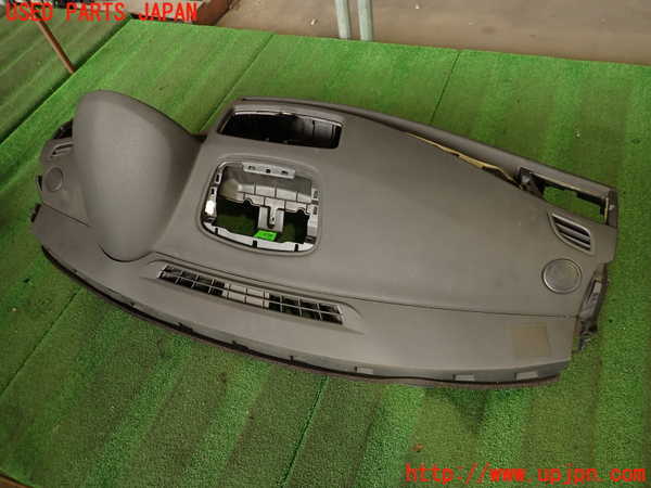 2UPJ-9234877505]ルノー・メガーヌ R.S.(ルノー・スポール)(DZF4R1)ダッシュボード 中古_4