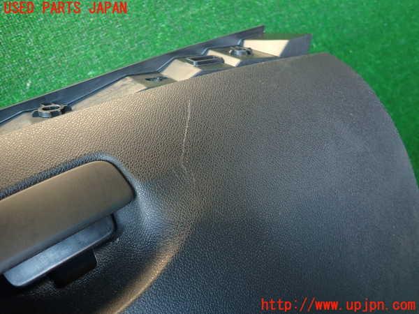 2UPJ-9234877516]ルノー・メガーヌ R.S.(ルノー・スポール)(DZF4R1)グローブボックス1 中古_2