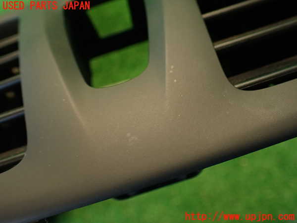 2UPJ-9234877526]ルノー・メガーヌ R.S.(ルノー・スポール)(DZF4R1)エアコン吹き出し口1 (真中) 中古_5